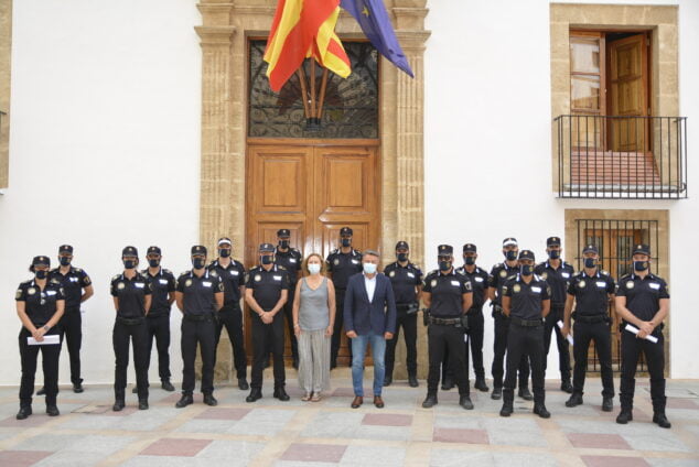 Imagen: Nuevos agentes de Policia en Xàbia