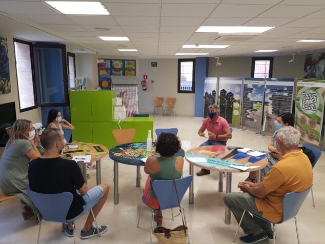 Imagen: Reunión con los directores de los centros de primaria de Xàbia