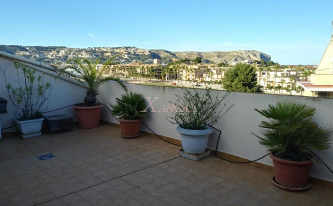 Vistas desde la terraza de un apartamento tríplex en Jávea - Xabiga Inmobiliaria