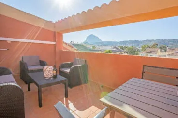 Vistas desde la terraza de un apartamento en alquiler en Jávea – MMC Properties