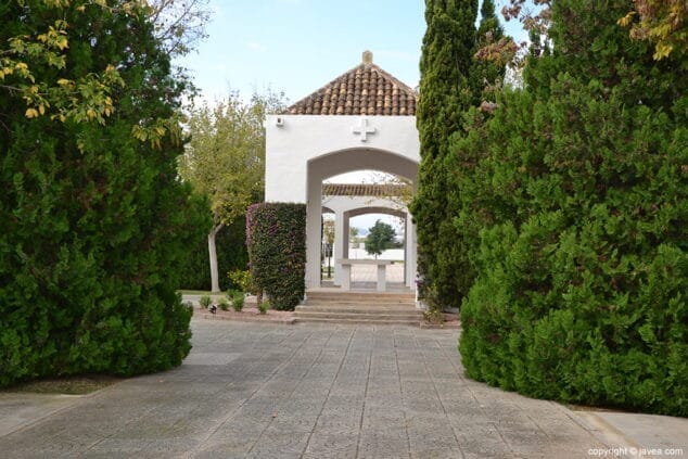 Imagen: Parte central del cementerio