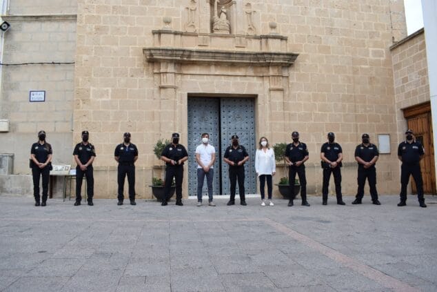 Imagen: Agentes de la Policía de El Poble Nou de Benitatxell