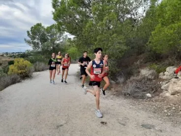 Atletas del Llebeig durante la carrera