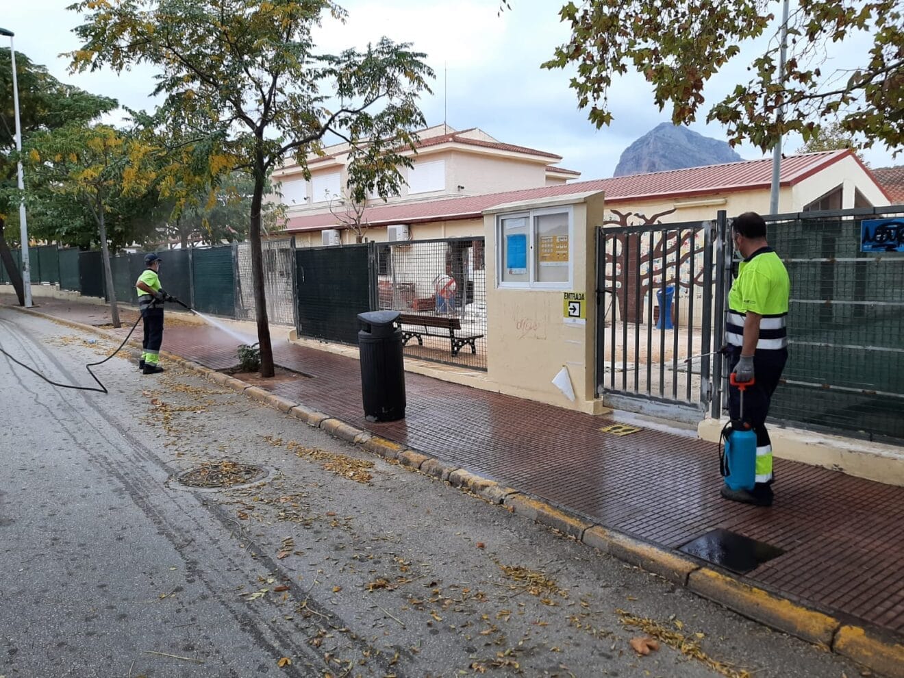 Desinfección en el colegio Trenc d'Alba