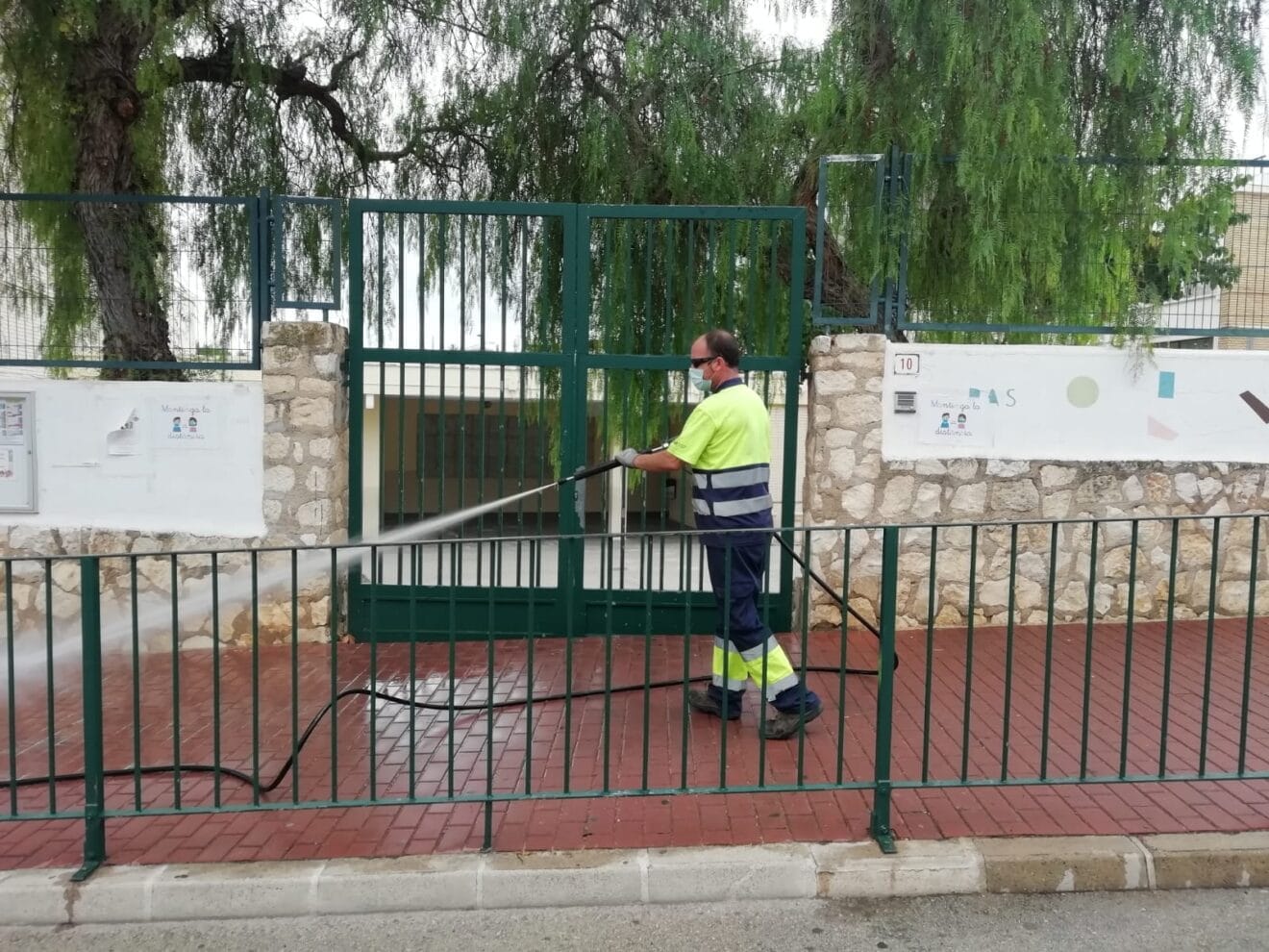 Desinfección en el Vicente Tena