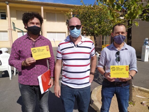 Imagen: Ganadores del certamen literario Cavall Verd