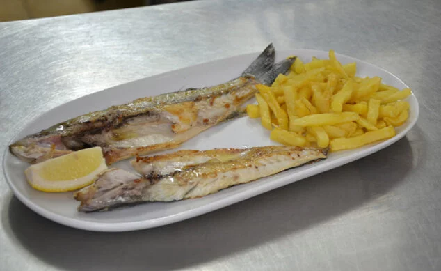 Imagen: Plato de pescado fresco para llevar - La Cantina de Jávea