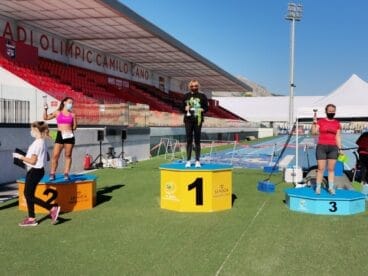 Mª Isabel Ferrer en el podio en la Nucía