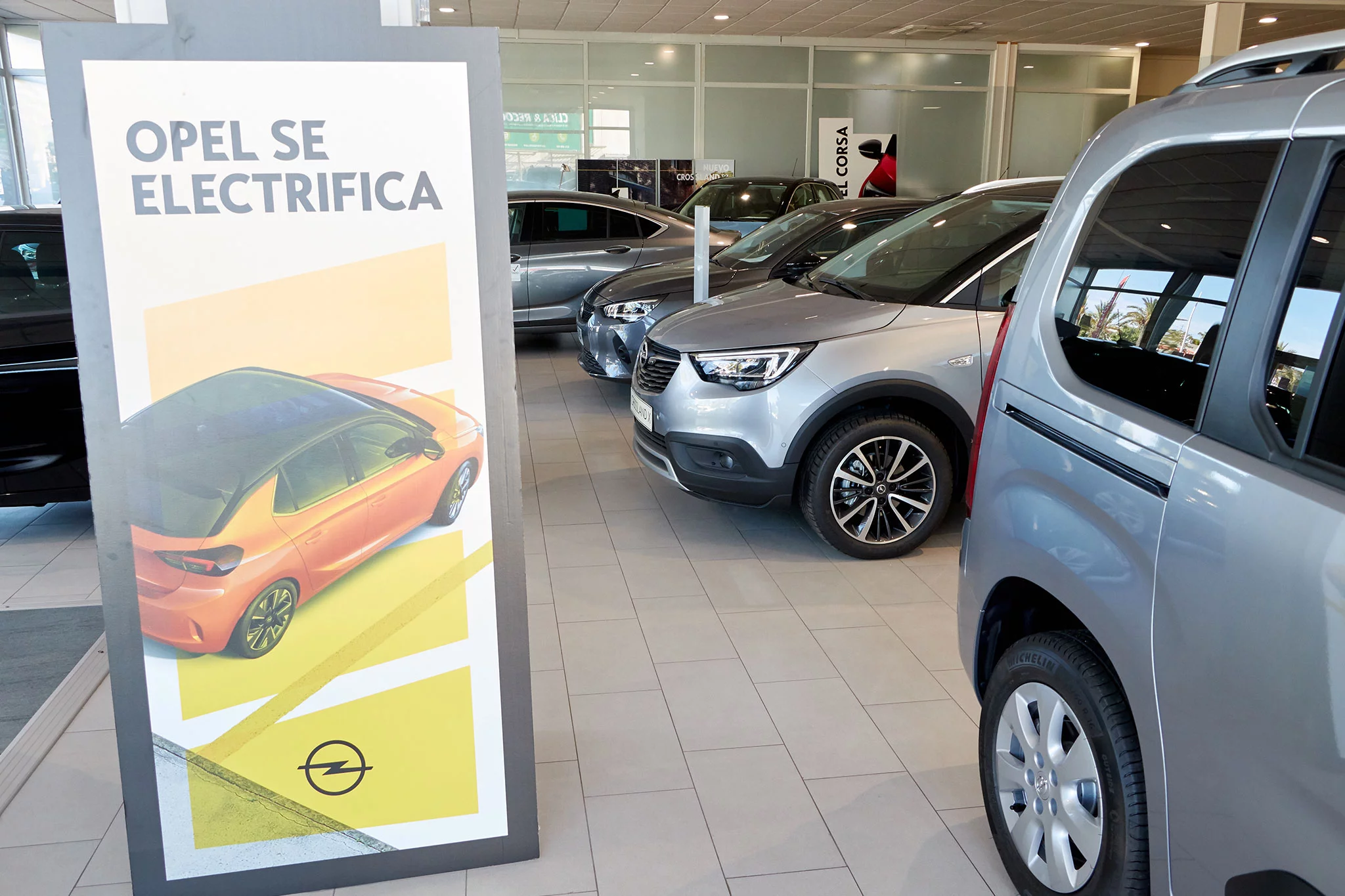 Panel sobre vehículos eléctricos – Auto Dénia Motors