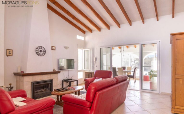 Living room in a villa for sale in Balcón al Mar in Jávea - MORAGUESPONS Mediterranean Houses