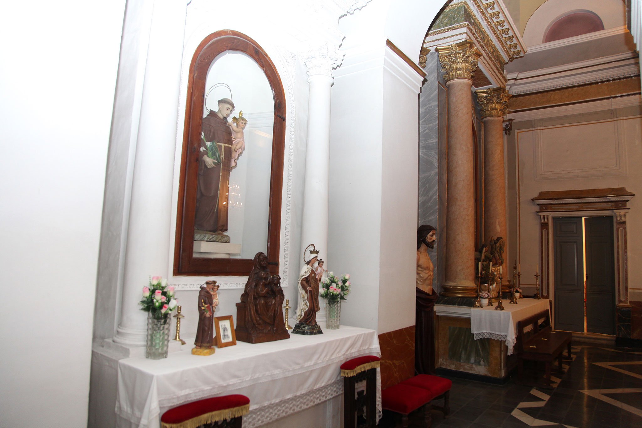 Hornacina en una capilla en la Ermita del Calvari de Xàbia
