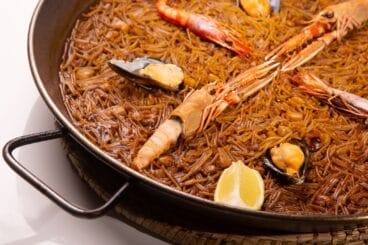 Comer fideuà en Jávea