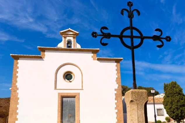Imagen: Cruz en la ermita del Calvario de Jávea