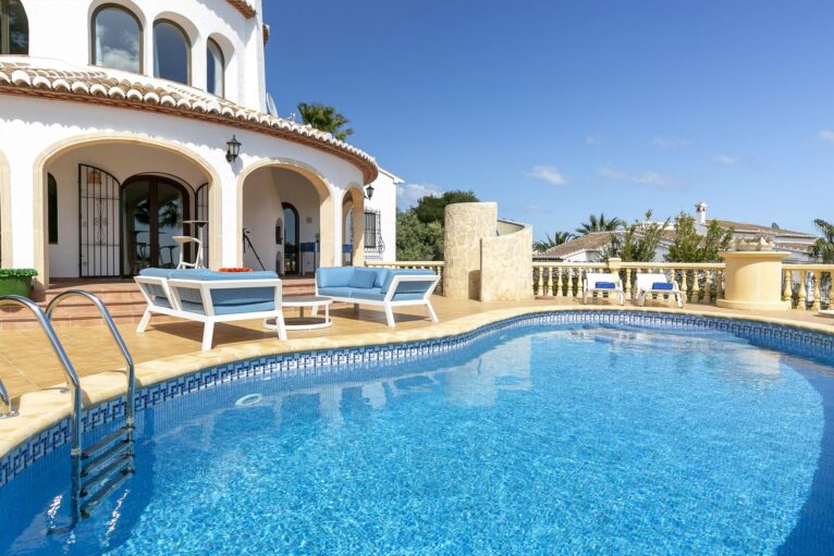 Exterior of a holiday home in Jávea - Quality Rent a Villa