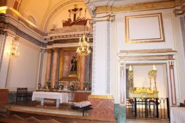 Interior de la Ermita del Calvario de Jávea