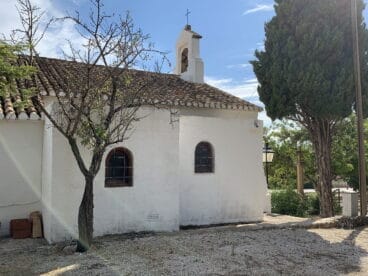 Lateral de la Ermita del Pòpul de Jávea | Imagen: Tino Calvo
