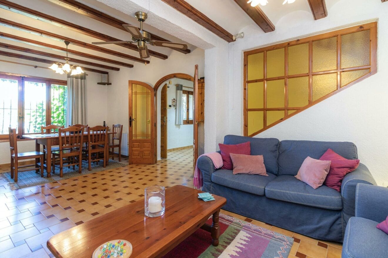 Salón comedor de una casa adosada en venta en Jáve - Vicens Ash Properties