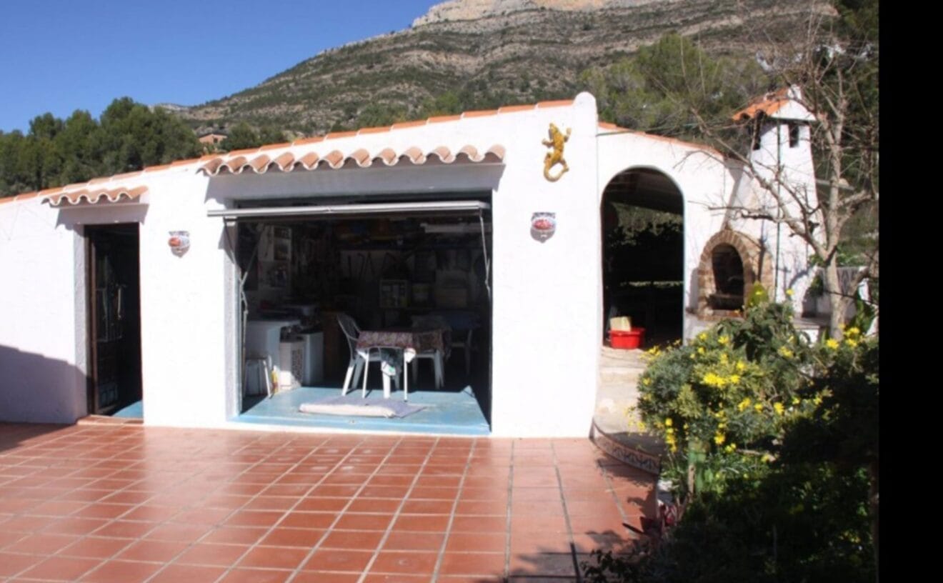 Zona independiente en una finca en venta entre Jávea y Jesús Pobre - Terramar Costa Blanca