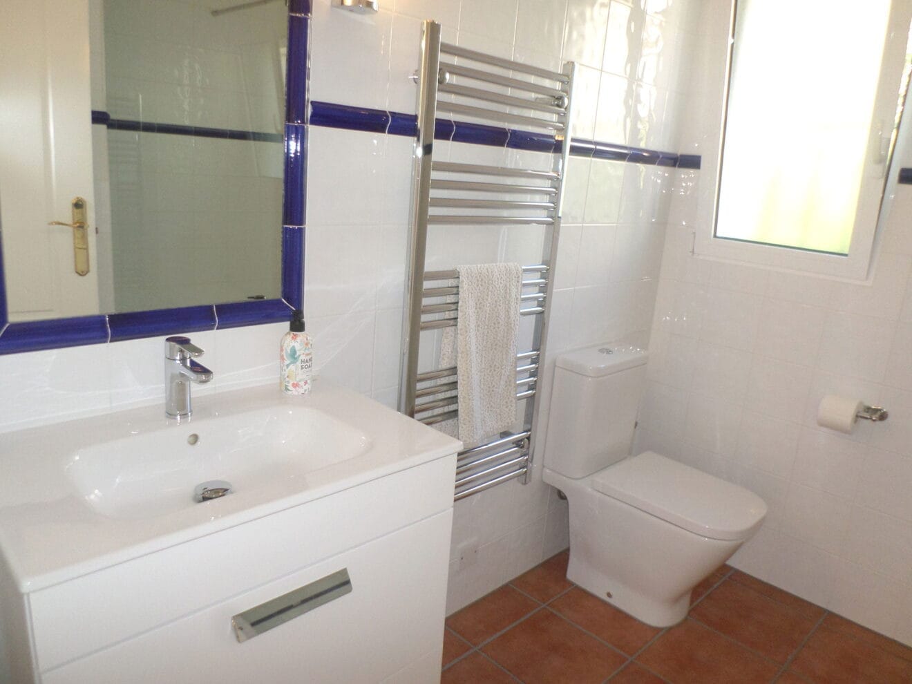 Baño de un bungalow en venta en La Sella - Promociones Denia S.L.