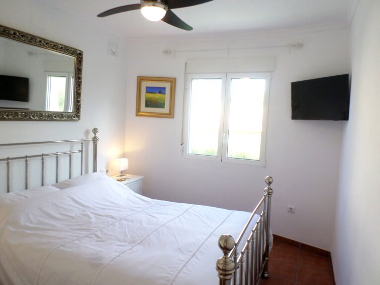 Dormitorio de un bungalow en venta en La Sella - Promociones Denia S.L.