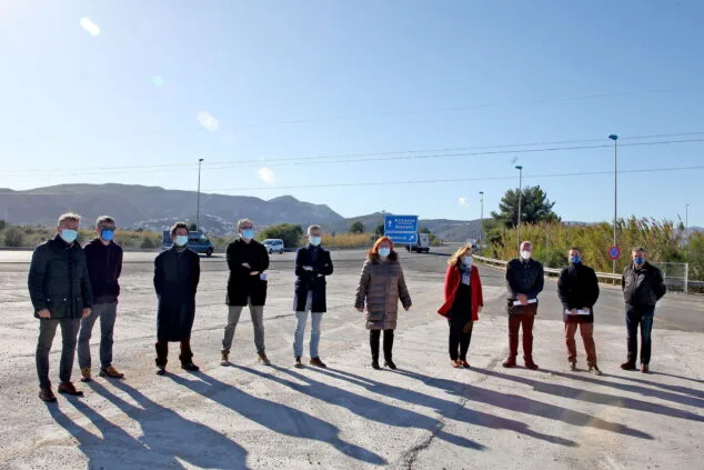 Imagen: Los ayuntamientos de la Marina Alta celebran el primer año sin autopista