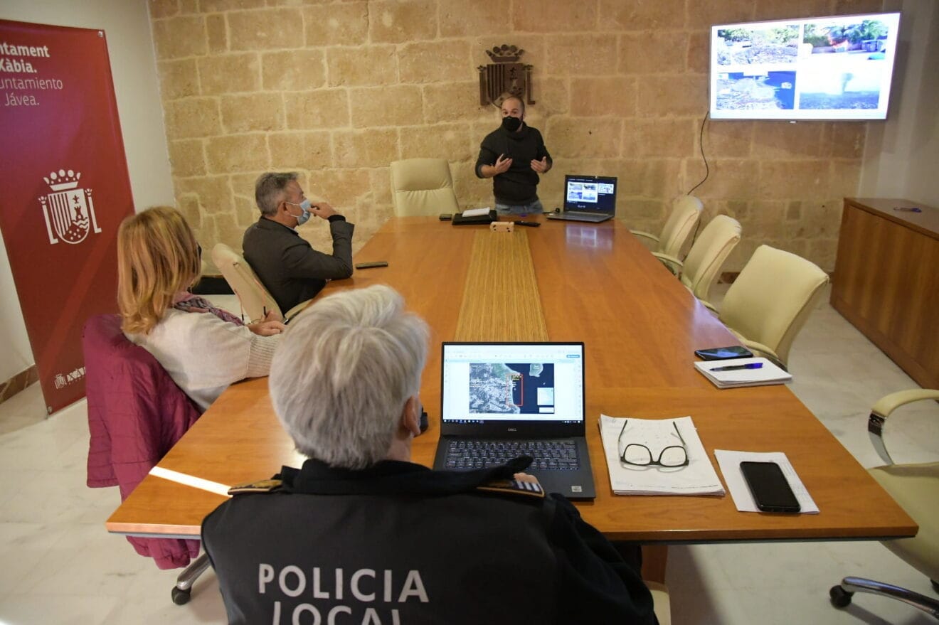 Reunión sobre el plan de autoprotección de las calas