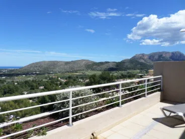 Terraza de un ático en venta en La Sella – Promociones Denia, S.L.