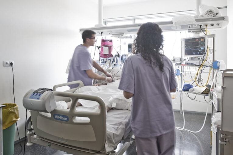 Unidad de cuidados intensivos del hospital de Dénia