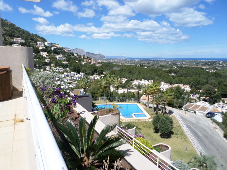 Ansichten eines Penthouse zum Verkauf in La Sella - Promociones Denia, SL