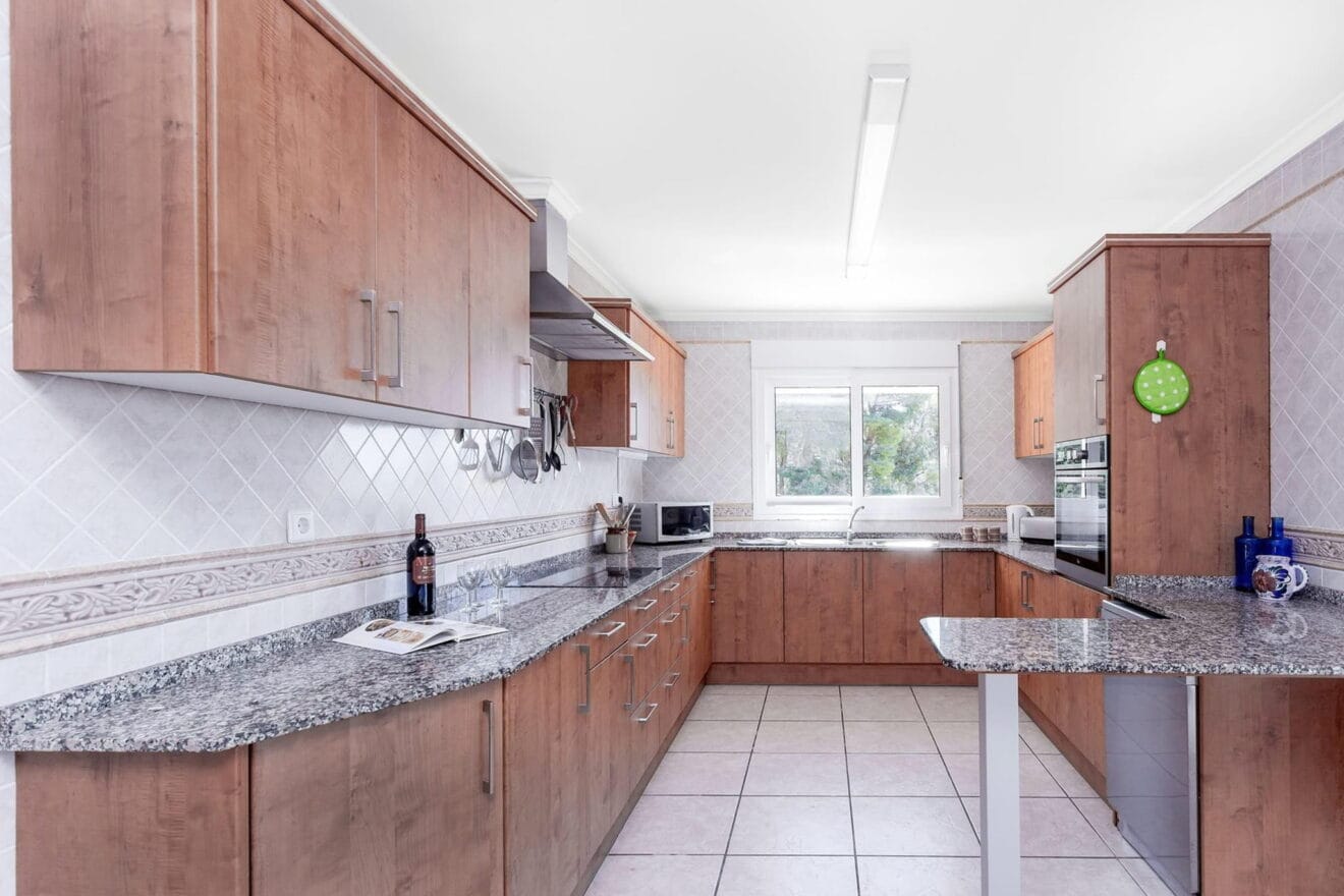 Cocina de un chalet de vacaciones para ocho personas en Jávea - Aguila Rent a Villa