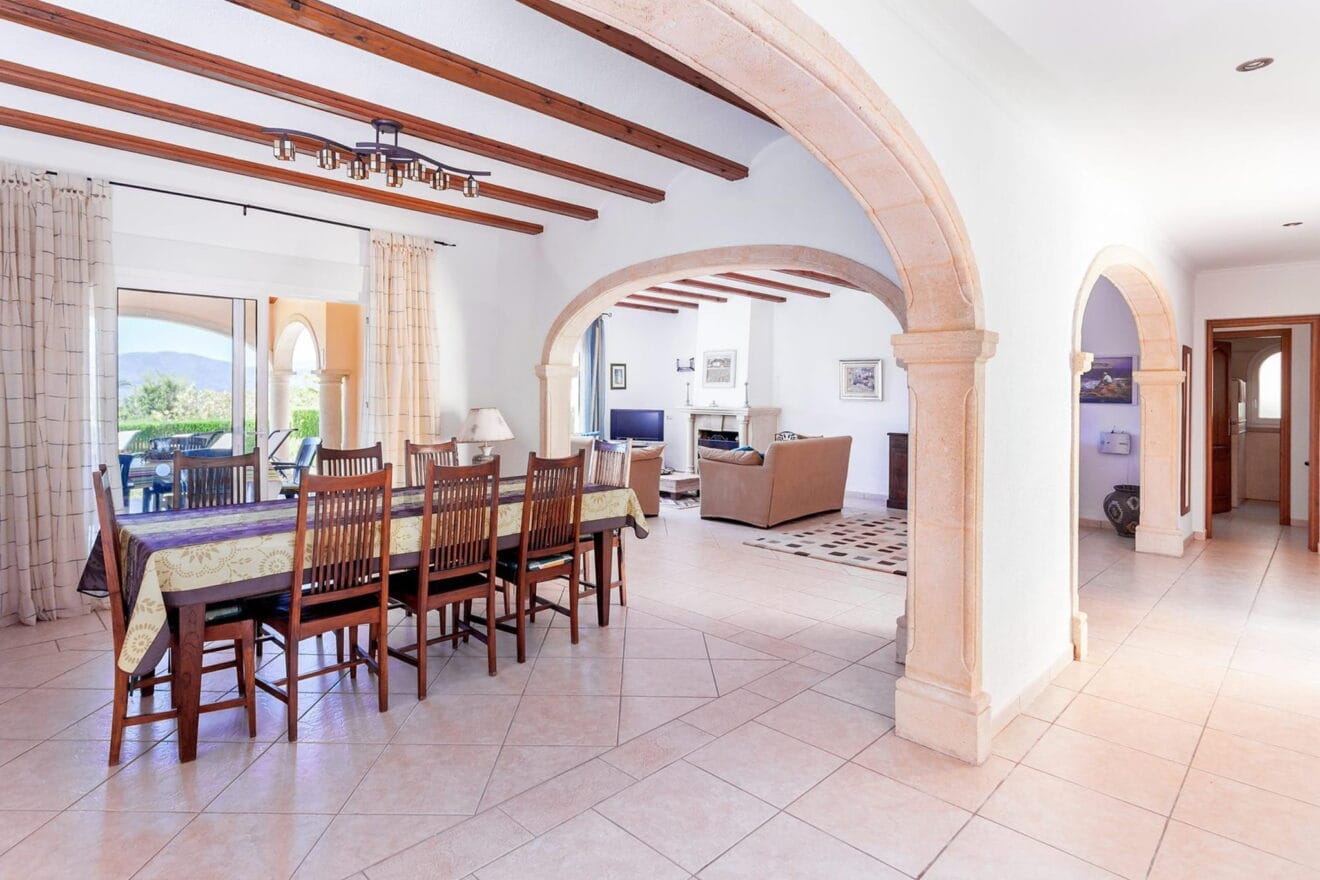 Comedor de un chalet de vacaciones para ocho personas en Jávea - Aguila Rent a Villa