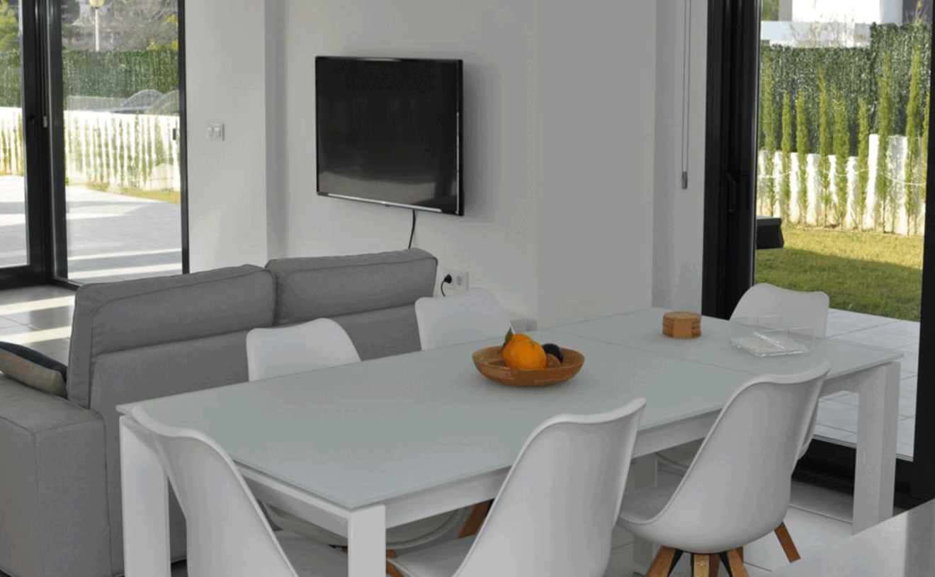 Comedor de un chalet en venta en la zona Tosalet de Jávea - Atina Inmobiliaria