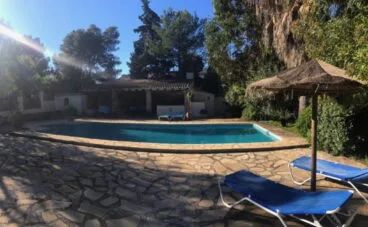 Piscina de una finca rústica en venta en Jávea con Terramar Costa Blanca