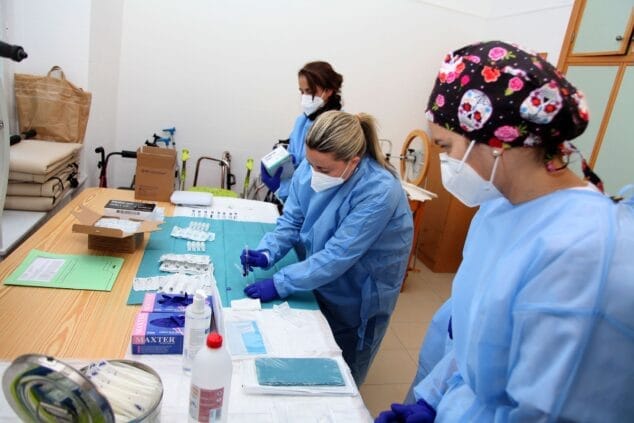 Imagen: Vacunación en una residencia de Xàbia