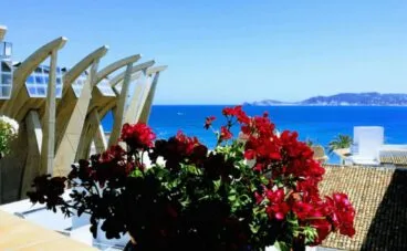 Vistas al mar en una casa en venta en el puerto de Jávea – Terramar Costa Blanca