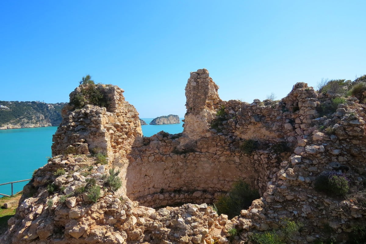 Ruinas del Castell de la Granadella (Foto: Toni Bolufer)