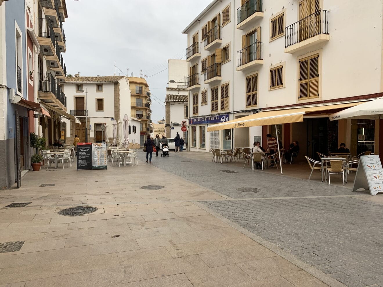 Terrazas de bares y restaurantes abiertas