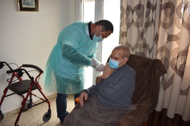 Imagen: Vacunación a mayores de Benitatxell