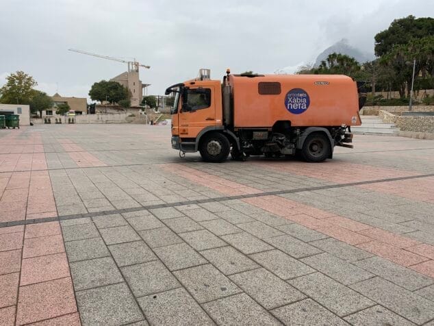 Imagen: Camión de la limpieza en Xàbia