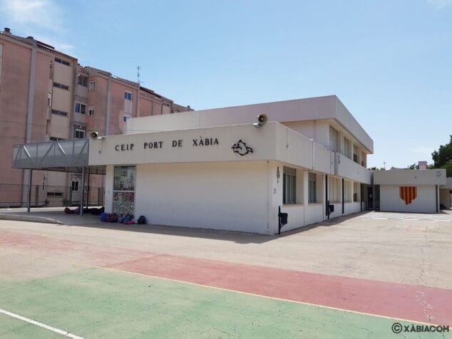 Imagen: Fachada del CEIP Port de Xàbia