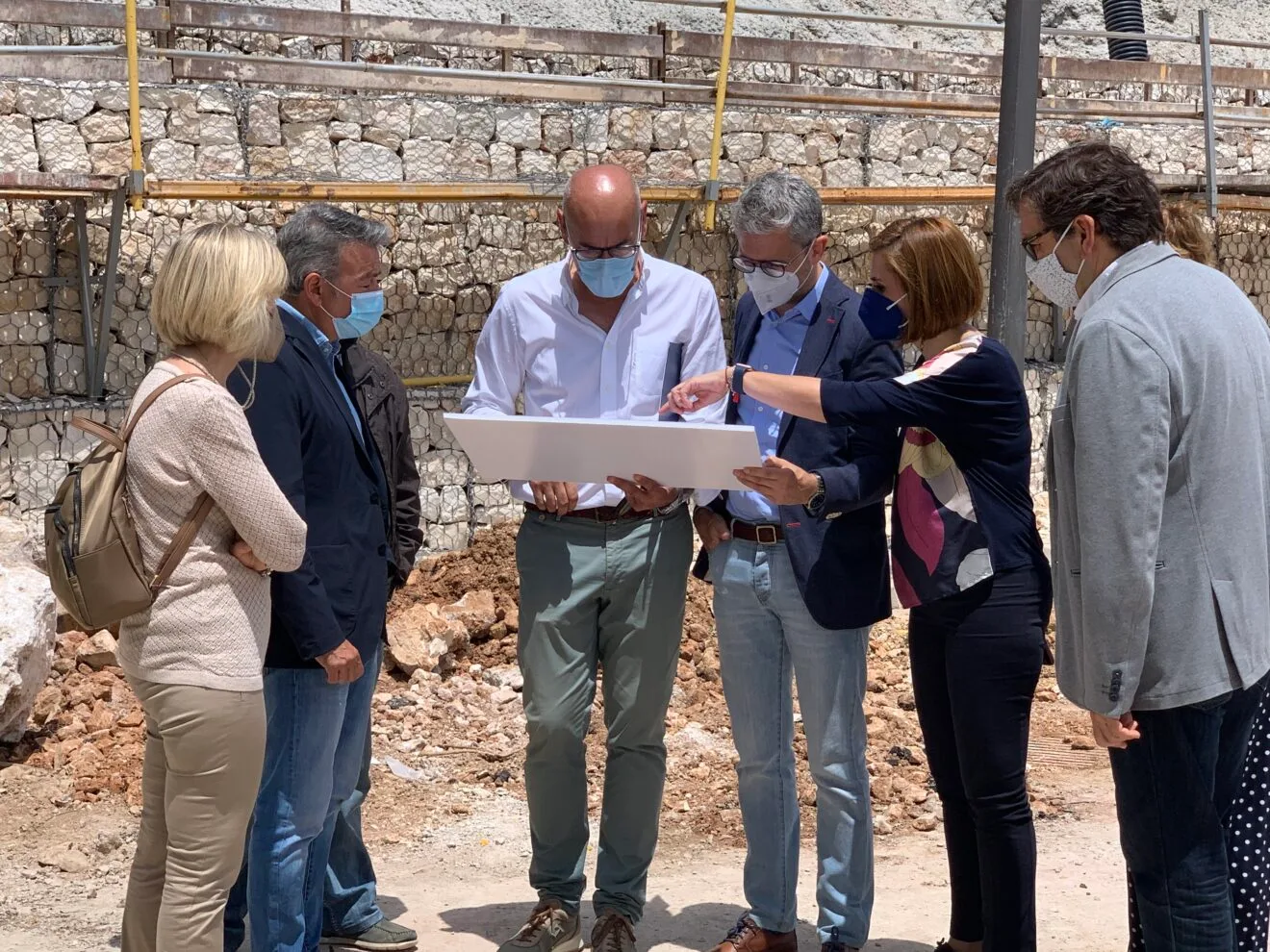 El conseller visita las obras del puerto de Xàbia