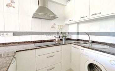 Cocina de un estudio en venta en Jávea – Inmobiliaria Belen Quiroga