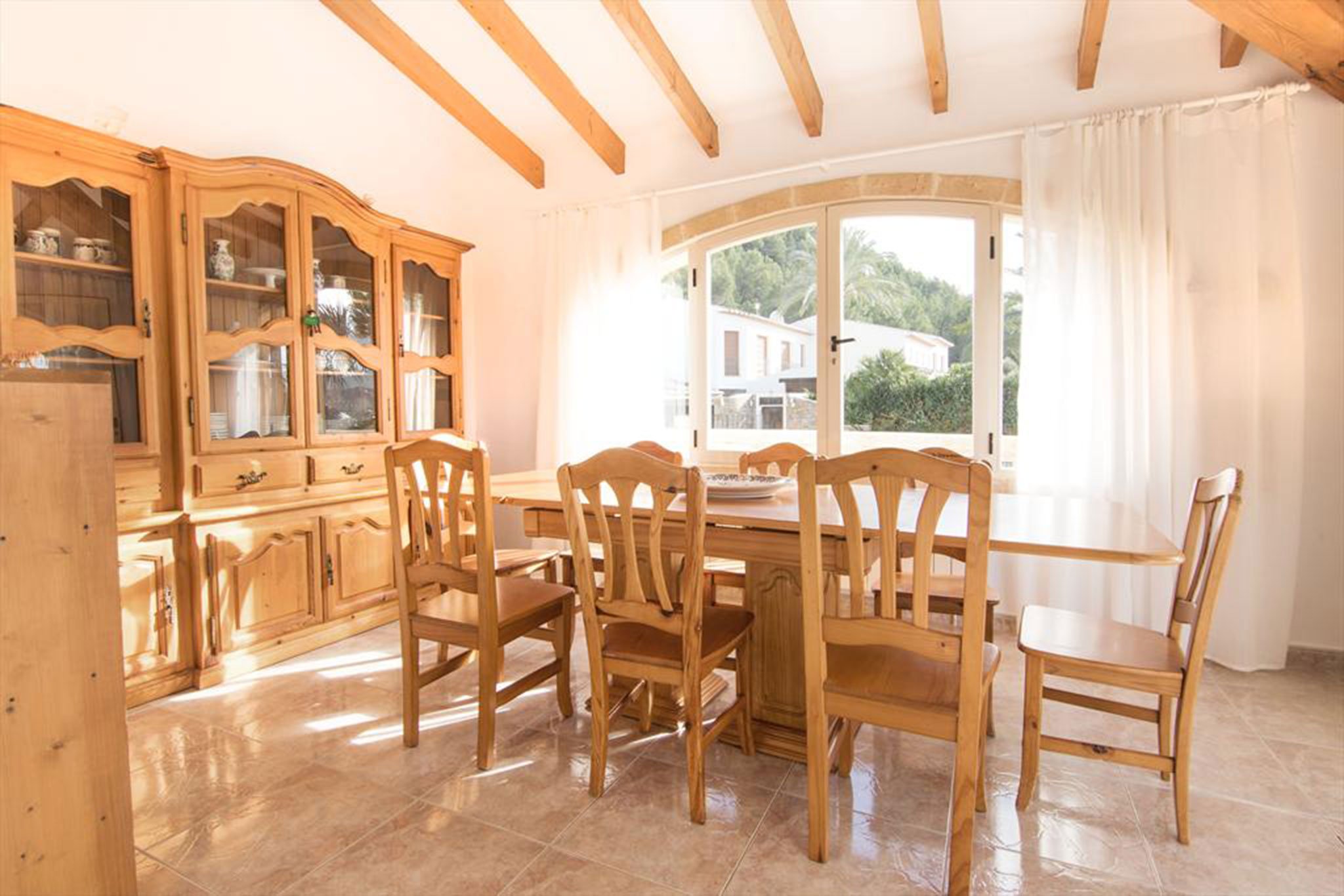 Comedor de una casa de vacaciones para catorce personas en Jávea – Quality Rent a Villa