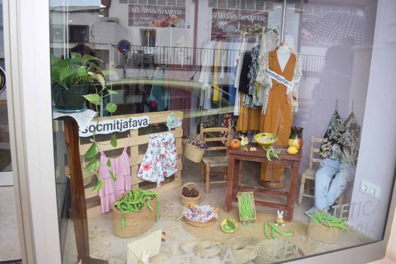Concurso escaparates 'socmitjafava'