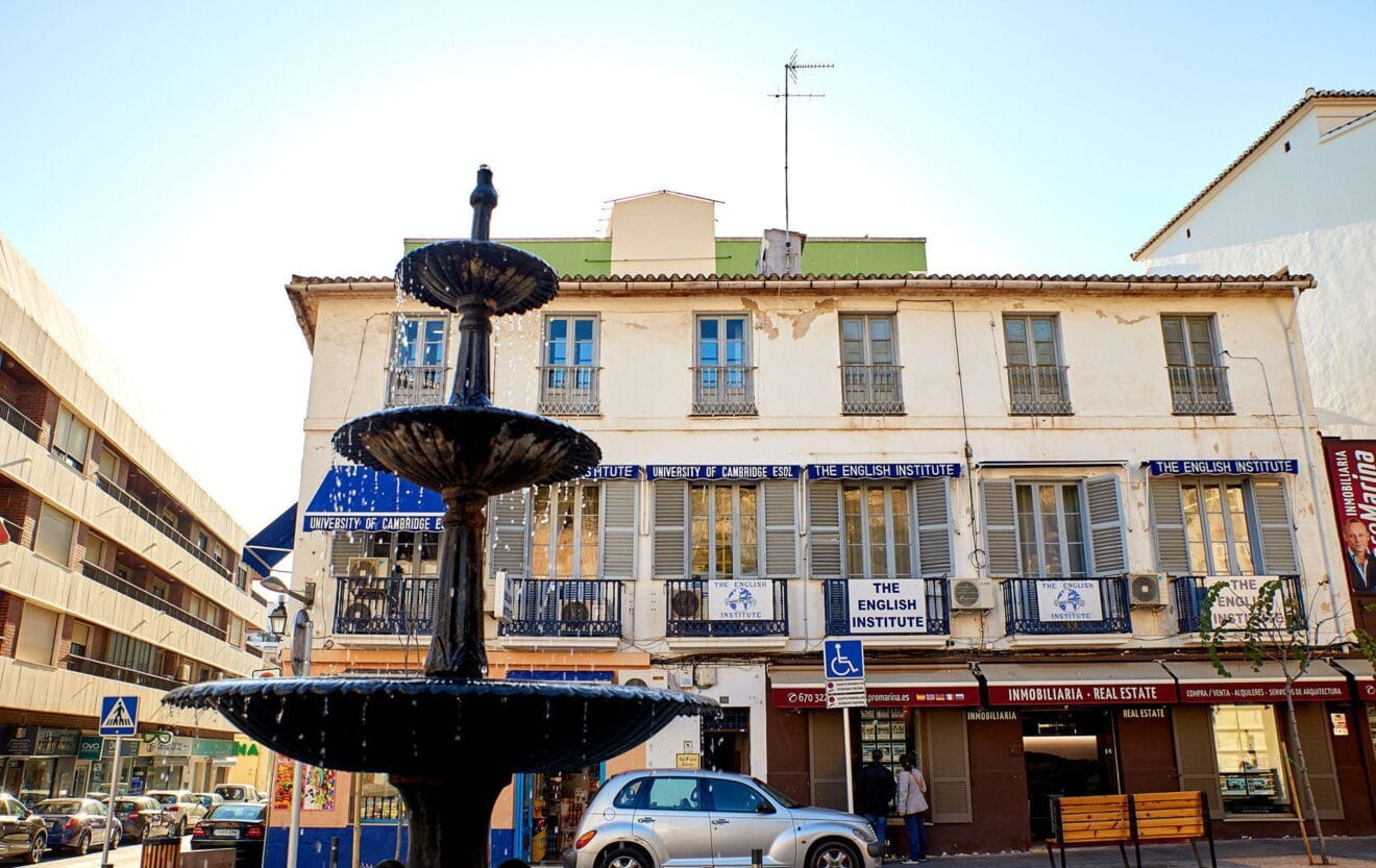 Fachada de The English Institute