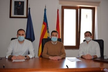 Firma del convenio con la Banda de Música