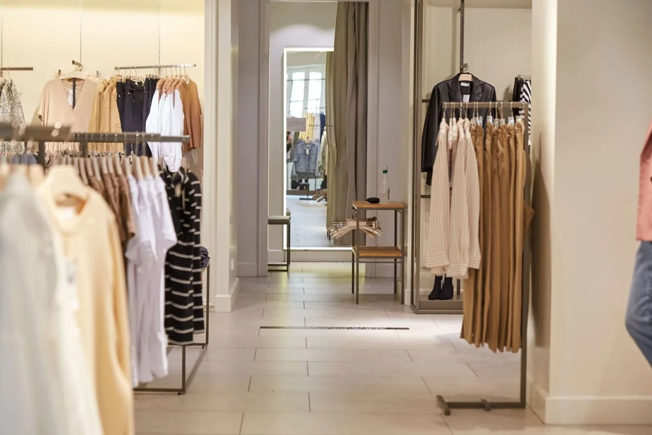 Moda de mujer en Dénia - MANGO