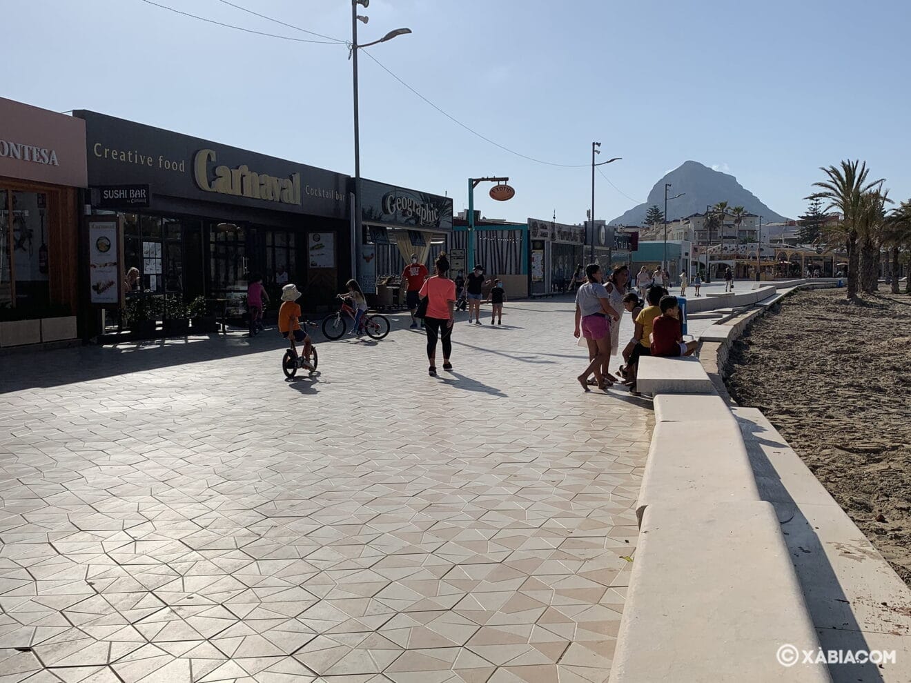 Paseo de la Playa del Arenal