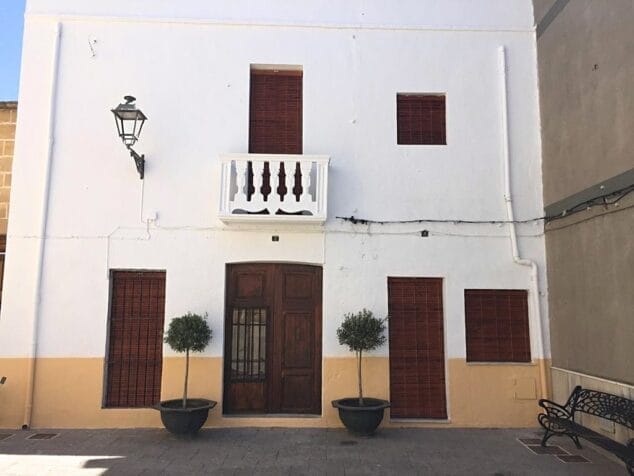 Imagen: Renovada imagen de la casa de la Plaza de la Iglesia