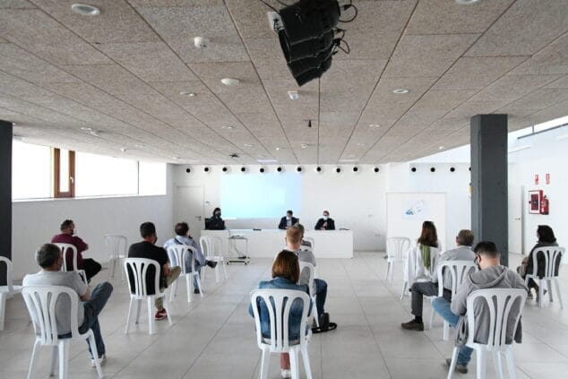 Imagen: Reunión informativa con vecinos del Barrio de Thiviers